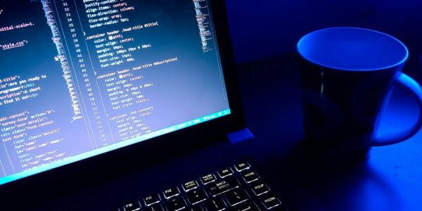 Jak zabezpieczyć się przed oszustami internetowymi?