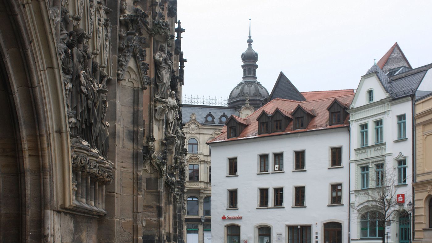 Katedra św. Marii i kamienice przy Hauptmarkt w Zwickau