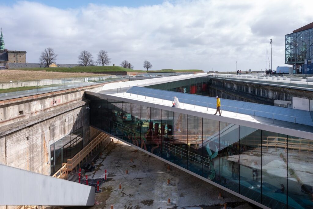 M/S Museet for Søfart w dawnym suchym doku w Helsingør