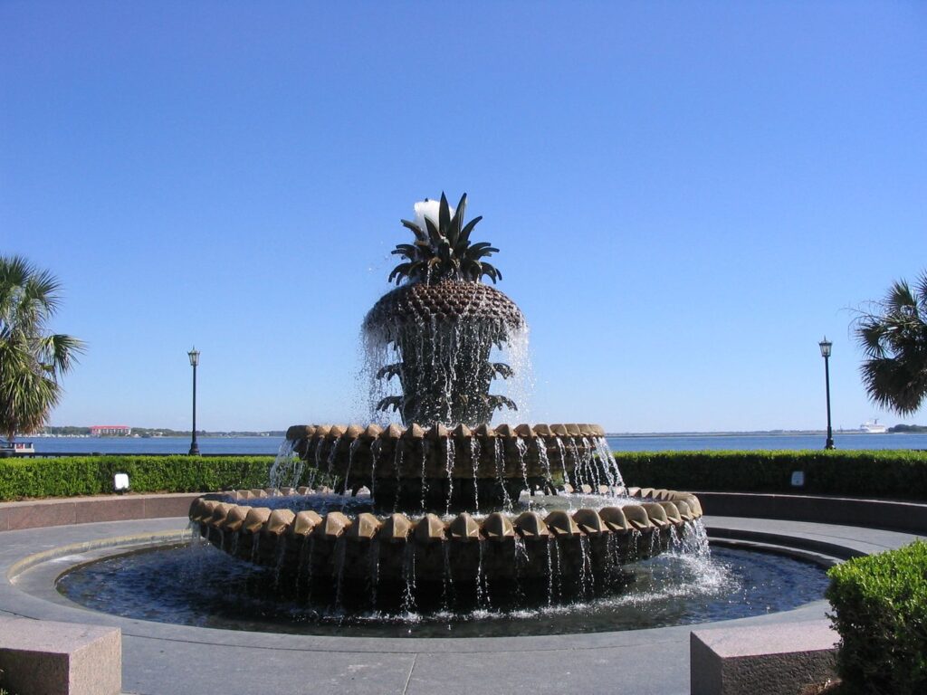 Pineapple Fountain w Waterfront Park w Charleston