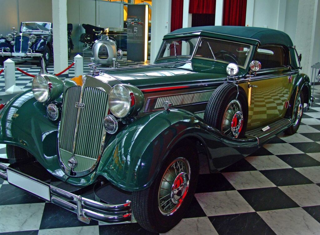 Samochód Horch w August Horch Museum w Zwickau