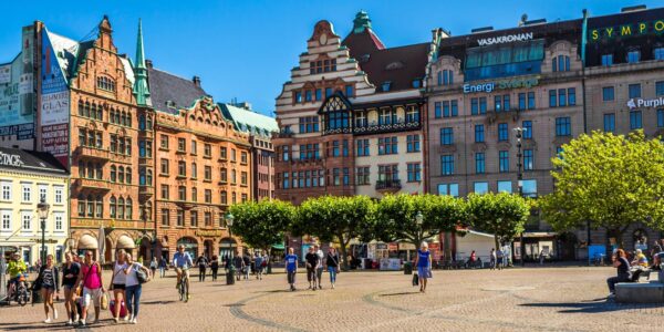 Stortorget i zabytkowe kamienice w centrum Malmö