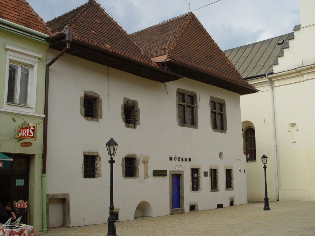 Więzienie Miklusza w historycznym centrum Koszyc