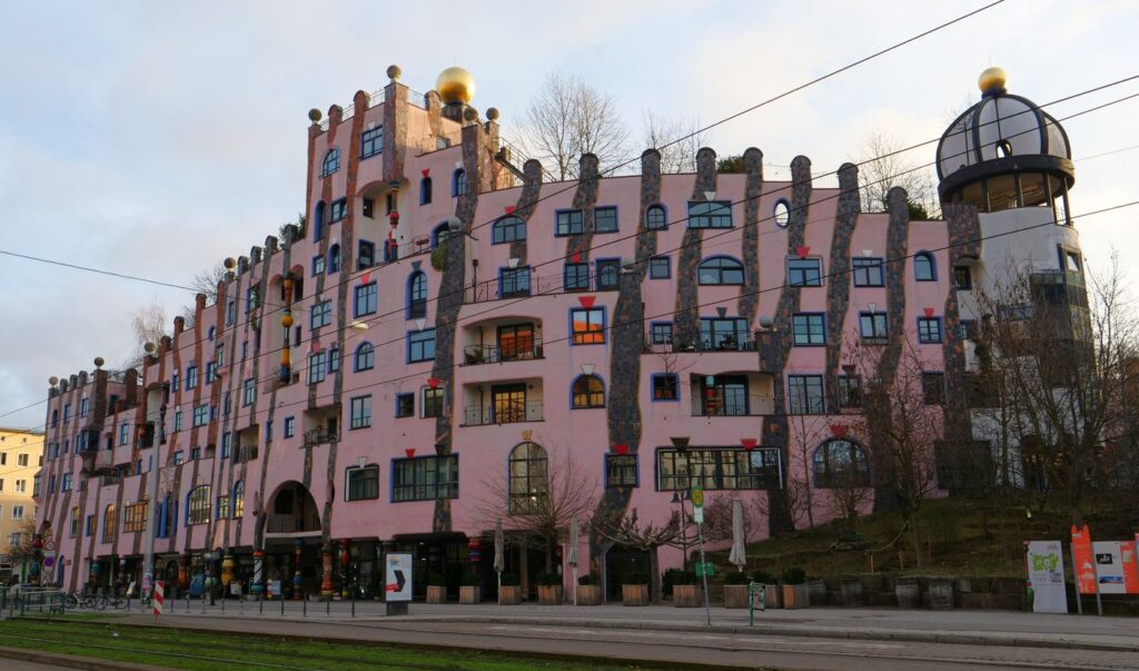Zielona Cytadela Hundertwassera w Magdeburgu